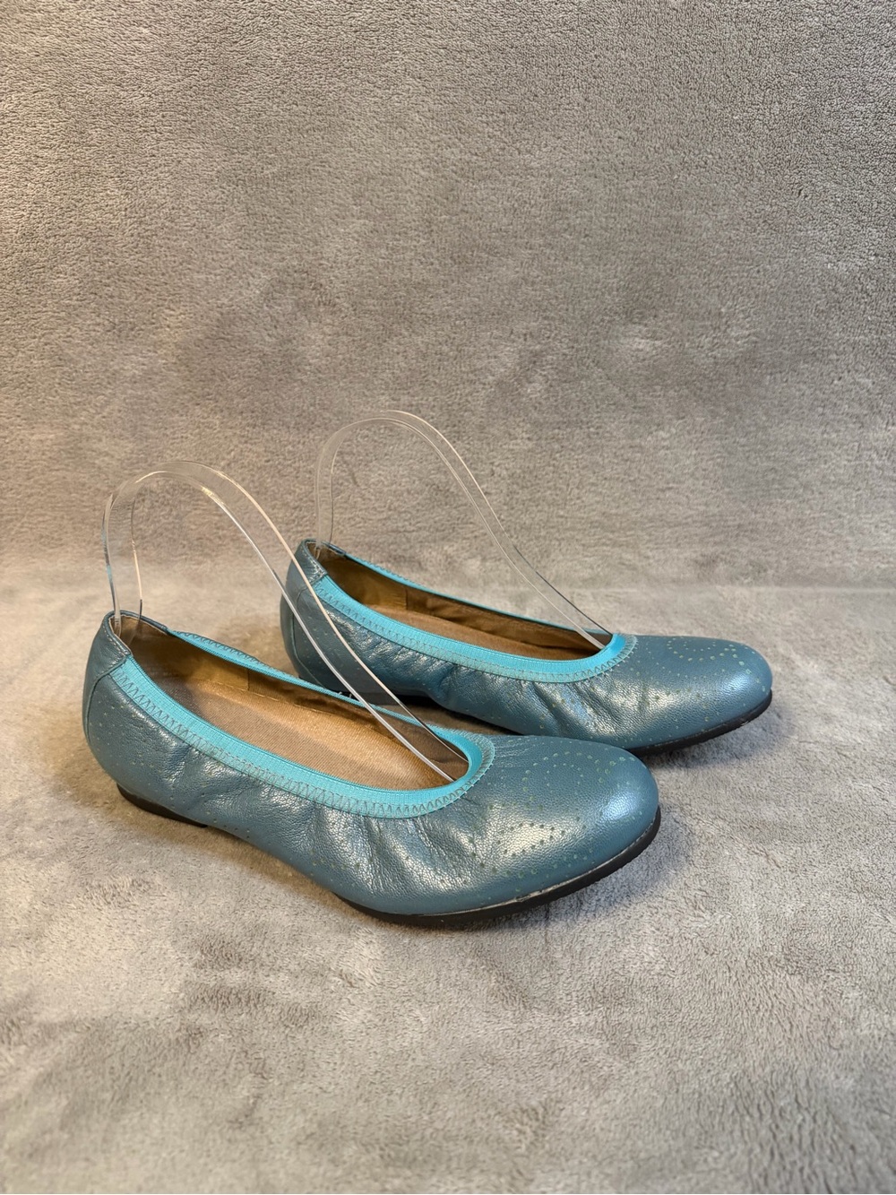 MUNRO AMERICAN Brandi Metallic Womens Blue Leather Ballet Flats Slip-On Shoes 8W